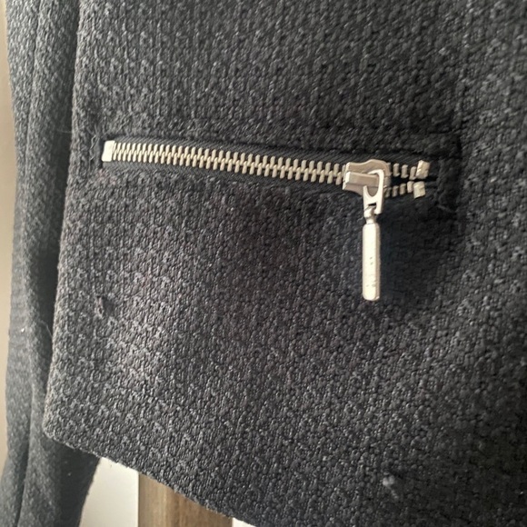 WOMENS ADRIENNE VITTADINI - black zip up sweater - Picture 3 of 6